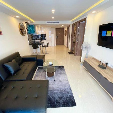 Ferienwohnung Large Luxury, Pool View, Grand Avenue, Pattaya - 202 Exterior foto