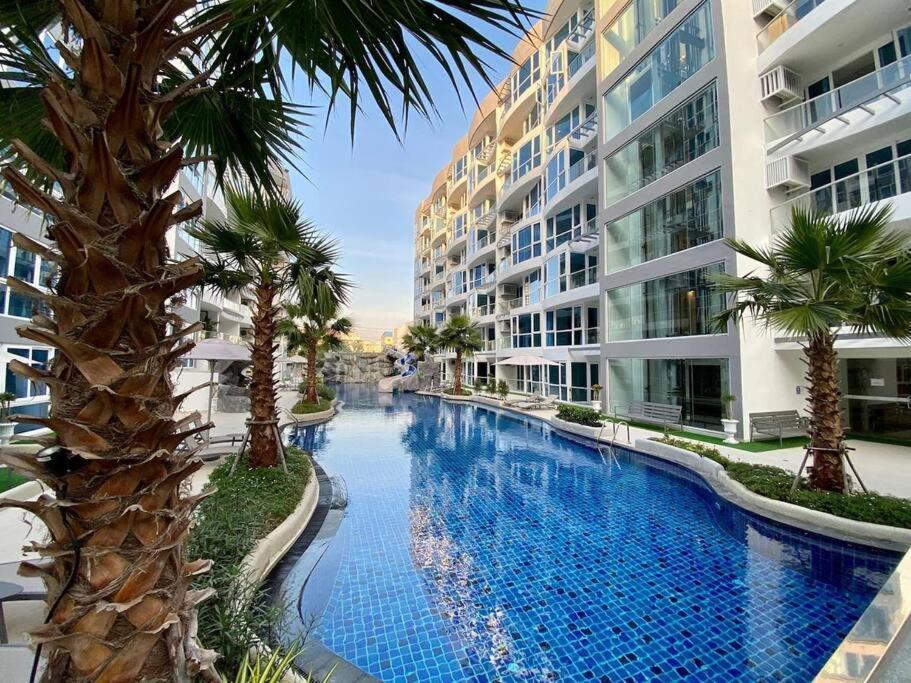 Ferienwohnung Large Luxury, Pool View, Grand Avenue, Pattaya - 202 Exterior foto