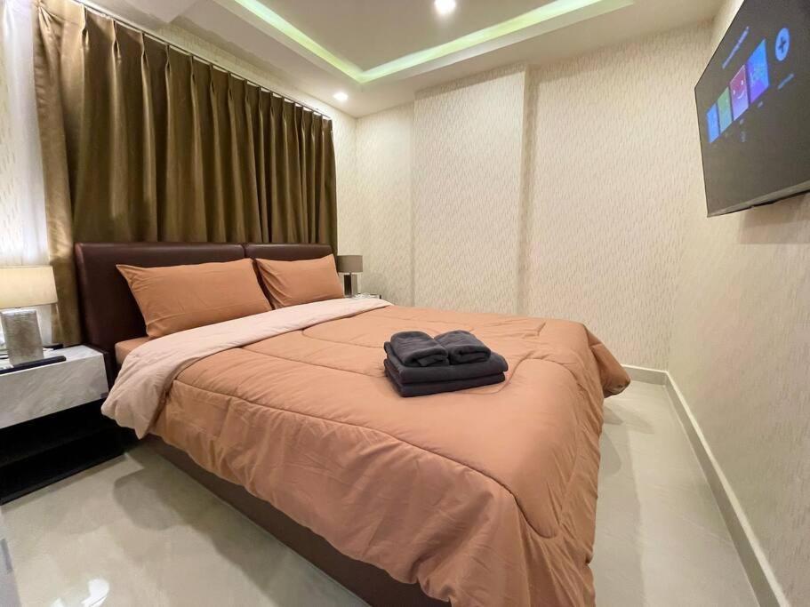 Ferienwohnung Large Luxury, Pool View, Grand Avenue, Pattaya - 202 Exterior foto