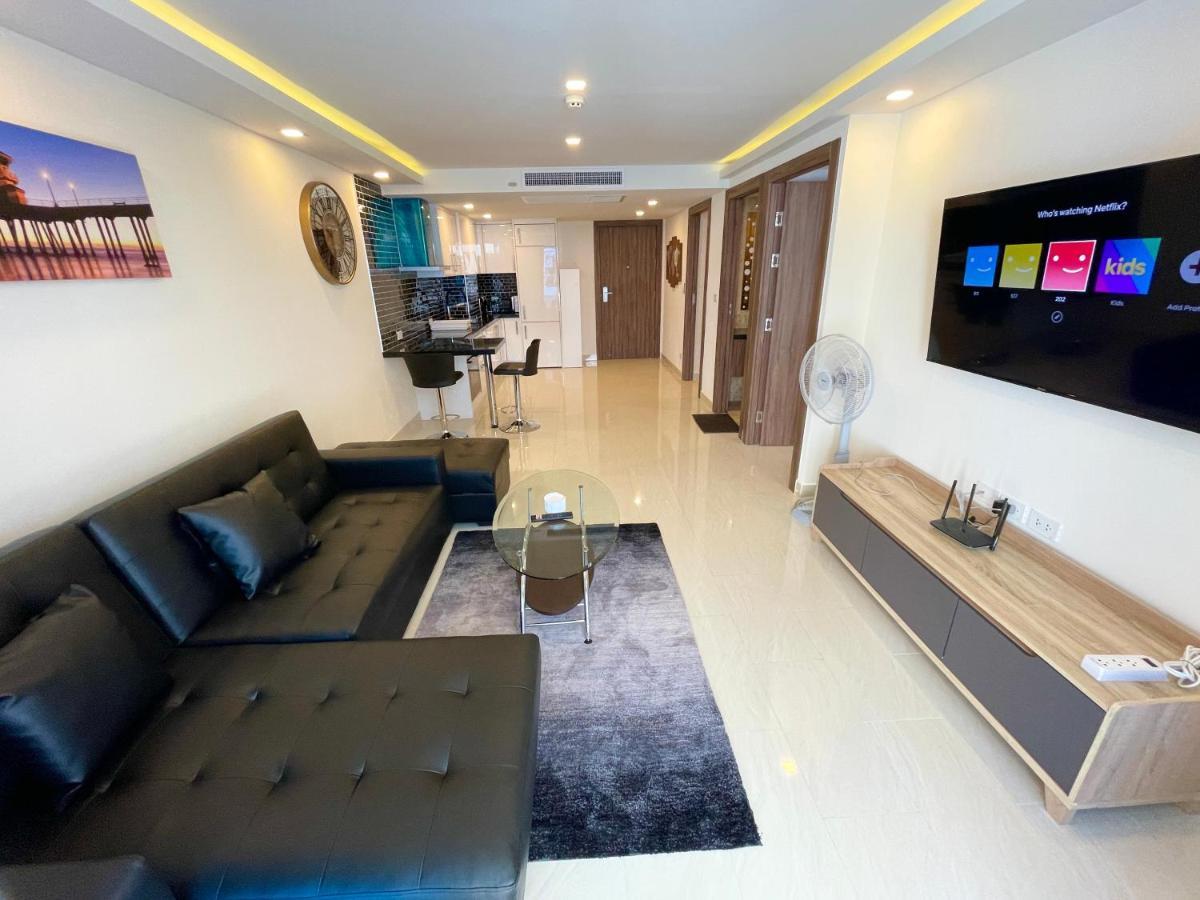 Ferienwohnung Large Luxury, Pool View, Grand Avenue, Pattaya - 202 Exterior foto